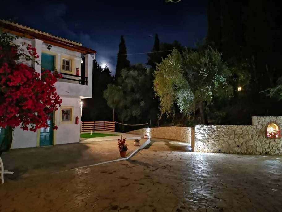 Nikoli Apartments بينيتسيس المظهر الخارجي الصورة